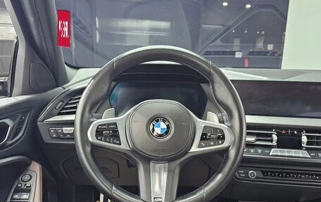 BMW 1 серия, 2021 год, 1 560 000 рублей, 10 фотография