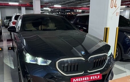 BMW 5 серия, 2025 год, 5 480 013 рублей, 3 фотография