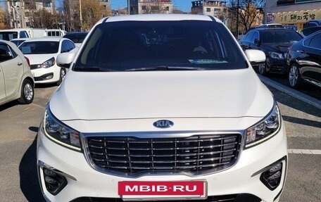 KIA Carnival III, 2021 год, 2 000 012 рублей, 2 фотография