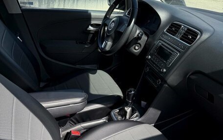 Volkswagen Polo VI (EU Market), 2013 год, 790 000 рублей, 2 фотография