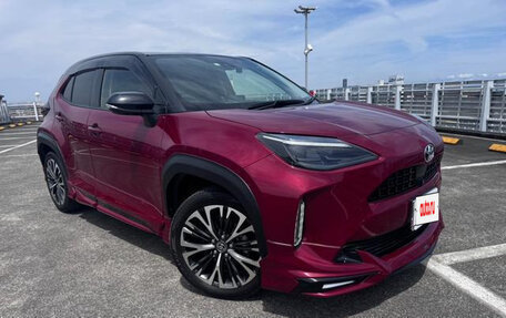 Toyota Yaris Cross, 2022 год, 1 350 055 рублей, 3 фотография