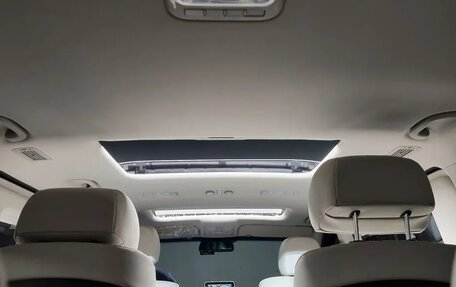 Hyundai Grand Starex Grand Starex I рестайлинг 2, 2019 год, 3 545 000 рублей, 14 фотография