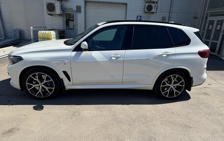 BMW X5, 2021 год, 9 700 000 рублей, 2 фотография