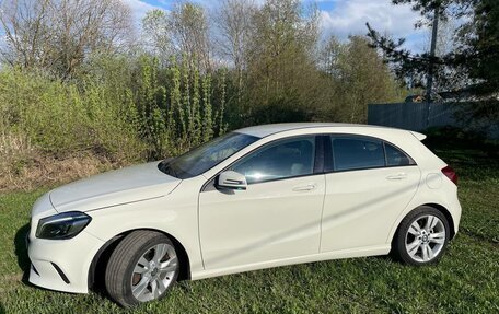 Mercedes-Benz A-Класс, 2017 год, 1 650 000 рублей, 5 фотография