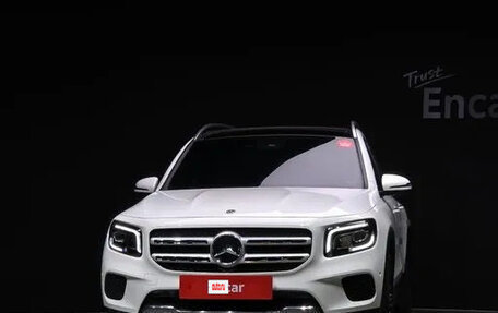 Mercedes-Benz GLB, 2021 год, 2 700 000 рублей, 3 фотография