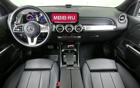 Mercedes-Benz GLB, 2021 год, 2 700 000 рублей, 5 фотография