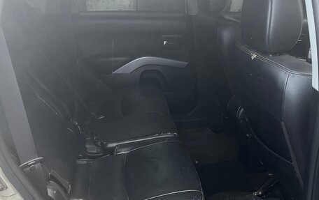 Mitsubishi Outlander III рестайлинг 3, 2007 год, 500 000 рублей, 4 фотография