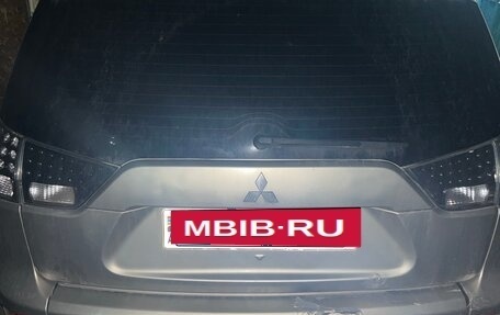 Mitsubishi Outlander III рестайлинг 3, 2007 год, 500 000 рублей, 5 фотография