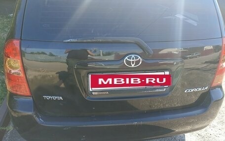 Toyota Corolla, 2005 год, 670 000 рублей, 3 фотография