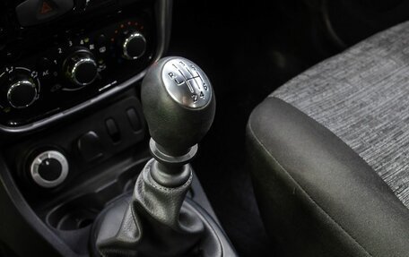 Renault Duster I рестайлинг, 2014 год, 1 100 000 рублей, 17 фотография
