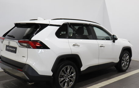 Toyota RAV4, 2021 год, 3 081 000 рублей, 6 фотография