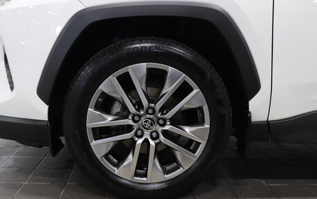 Toyota RAV4, 2021 год, 3 081 000 рублей, 7 фотография
