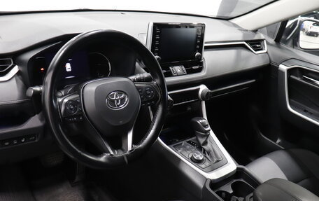 Toyota RAV4, 2021 год, 3 081 000 рублей, 8 фотография
