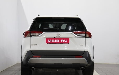 Toyota RAV4, 2021 год, 3 081 000 рублей, 4 фотография