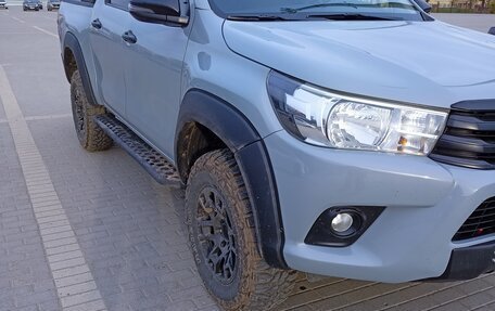 Toyota Hilux VIII, 2018 год, 3 600 000 рублей, 3 фотография