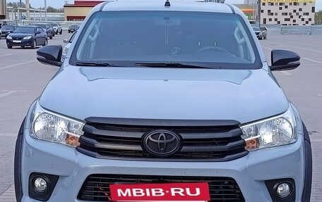 Toyota Hilux VIII, 2018 год, 3 600 000 рублей, 5 фотография