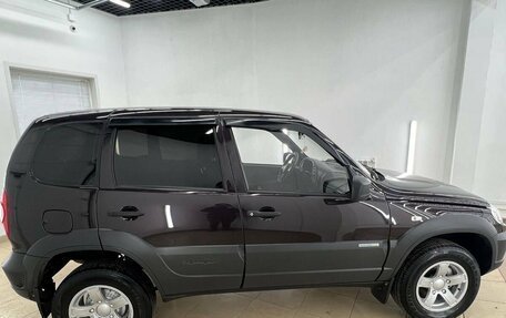 Chevrolet Niva I рестайлинг, 2015 год, 749 000 рублей, 3 фотография