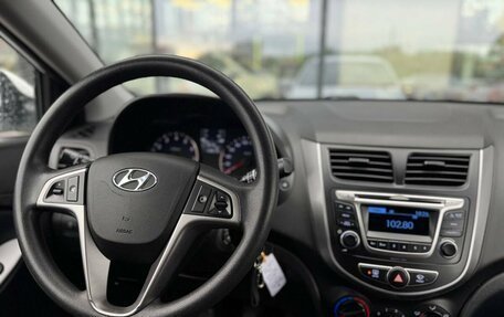 Hyundai Solaris II рестайлинг, 2015 год, 870 000 рублей, 14 фотография