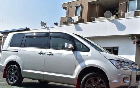 Mitsubishi Delica D:5 I, 2019 год, 2 210 000 рублей, 5 фотография