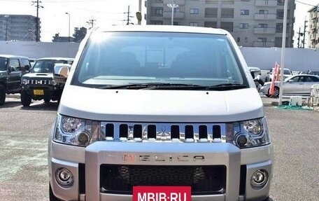 Mitsubishi Delica D:5 I, 2019 год, 2 210 000 рублей, 3 фотография