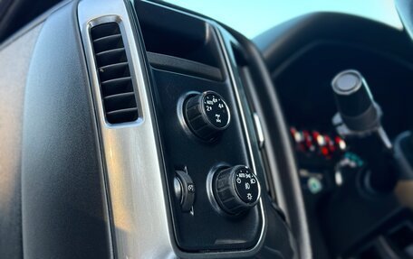 Chevrolet Silverado, 2015 год, 5 100 000 рублей, 10 фотография