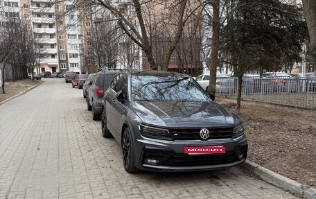 Volkswagen Tiguan II, 2019 год, 2 950 000 рублей, 3 фотография