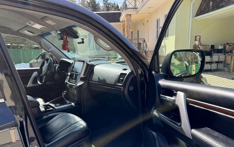 Toyota Land Cruiser 200, 2018 год, 6 700 000 рублей, 7 фотография