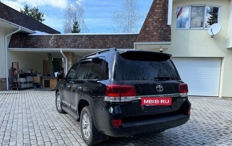 Toyota Land Cruiser 200, 2018 год, 6 700 000 рублей, 4 фотография