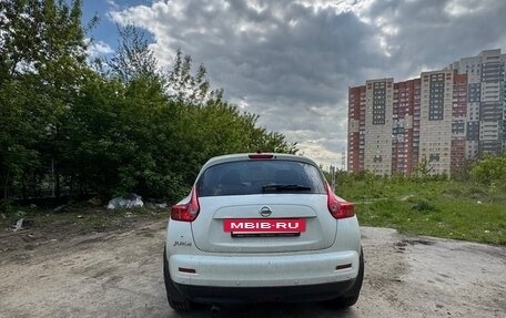 Nissan Juke II, 2012 год, 900 000 рублей, 3 фотография