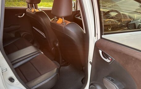 Honda Fit Shuttle I рестайлинг, 2012 год, 975 000 рублей, 15 фотография