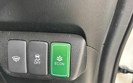 Honda Fit Shuttle I рестайлинг, 2012 год, 975 000 рублей, 25 фотография