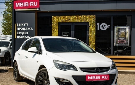 Opel Astra J, 2013 год, 669 000 рублей, 2 фотография