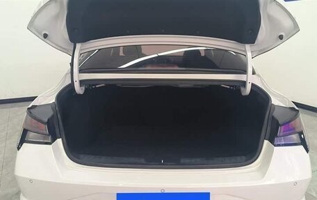 Hyundai Elantra, 2022 год, 1 550 000 рублей, 11 фотография