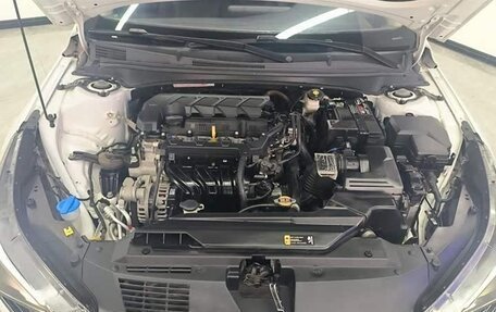 Hyundai Elantra, 2022 год, 1 550 000 рублей, 13 фотография