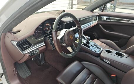 Porsche Panamera II рестайлинг, 2017 год, 6 297 000 рублей, 8 фотография