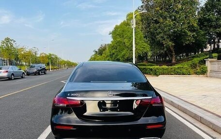Mercedes-Benz E-Класс, 2022 год, 3 980 446 рублей, 6 фотография