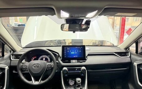 Toyota RAV4, 2022 год, 2 650 000 рублей, 9 фотография