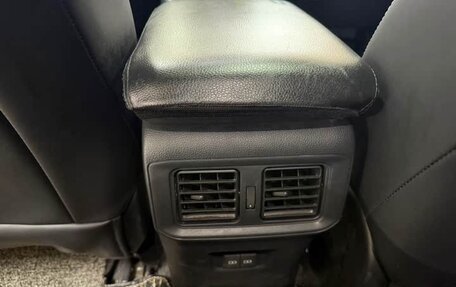 Toyota RAV4, 2022 год, 2 650 000 рублей, 17 фотография