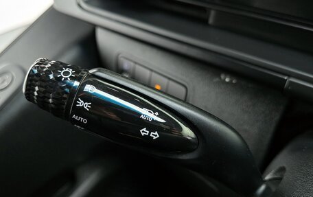 Hyundai Staria, 2021 год, 2 500 000 рублей, 14 фотография
