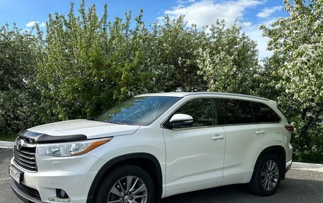 Toyota Highlander III, 2015 год, 3 000 000 рублей, 3 фотография