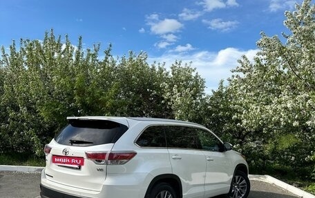 Toyota Highlander III, 2015 год, 3 000 000 рублей, 8 фотография