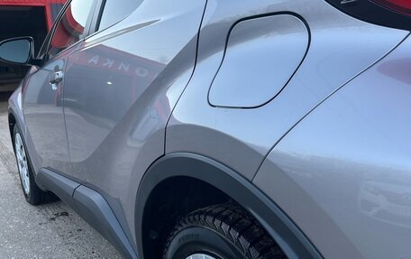 Toyota C-HR I рестайлинг, 2018 год, 2 490 000 рублей, 4 фотография