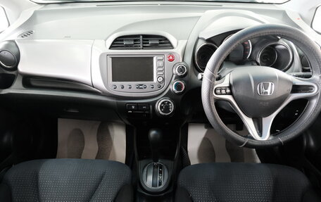 Honda Fit III, 2009 год, 759 000 рублей, 14 фотография