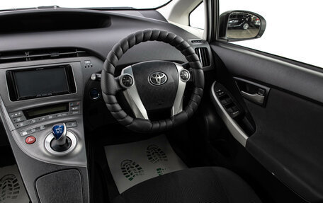 Toyota Prius, 2012 год, 1 099 000 рублей, 9 фотография