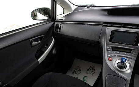 Toyota Prius, 2012 год, 1 099 000 рублей, 11 фотография