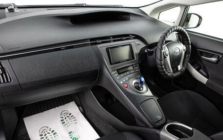Toyota Prius, 2012 год, 1 099 000 рублей, 12 фотография