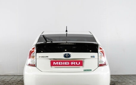 Toyota Prius, 2012 год, 1 099 000 рублей, 5 фотография