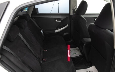 Toyota Prius, 2012 год, 1 099 000 рублей, 20 фотография