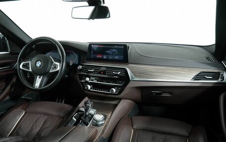 BMW 5 серия, 2019 год, 4 199 000 рублей, 14 фотография