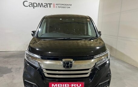 Honda Stepwgn IV, 2019 год, 2 450 000 рублей, 2 фотография
